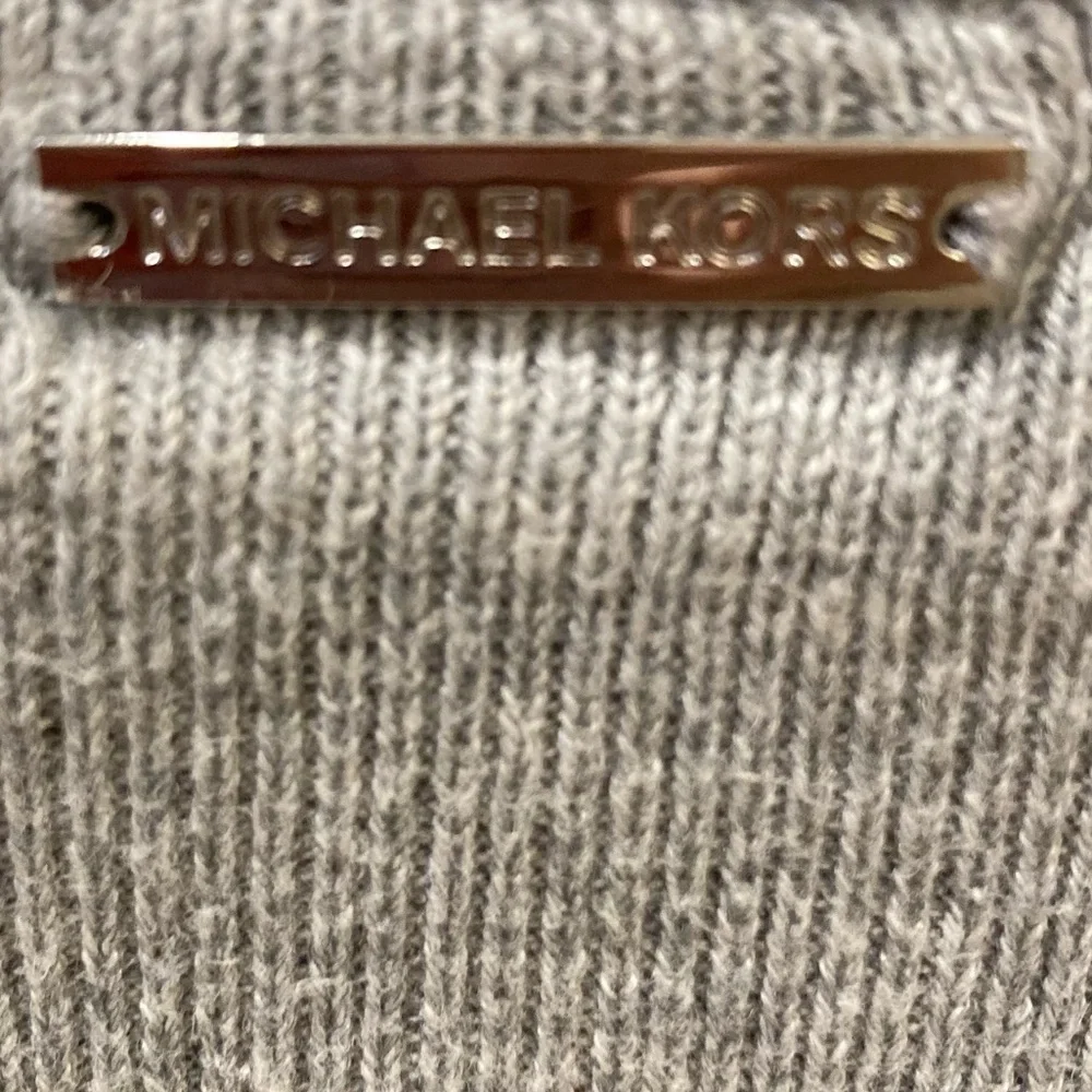 Michael Kors layered cotton sweater. Gray over white. Size L. Great condition.